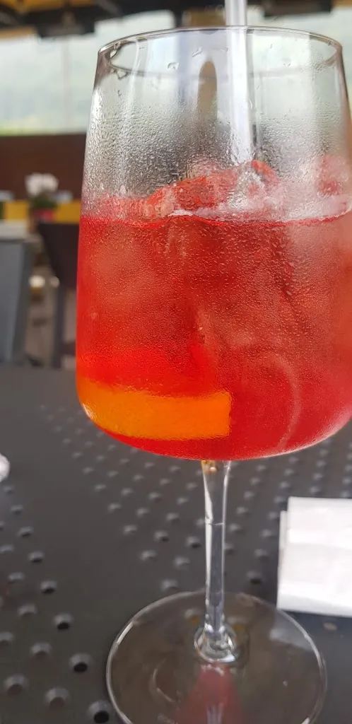 GIUSEPPE BUONAGURO_Matinée Bar Pontida_Pontida_review