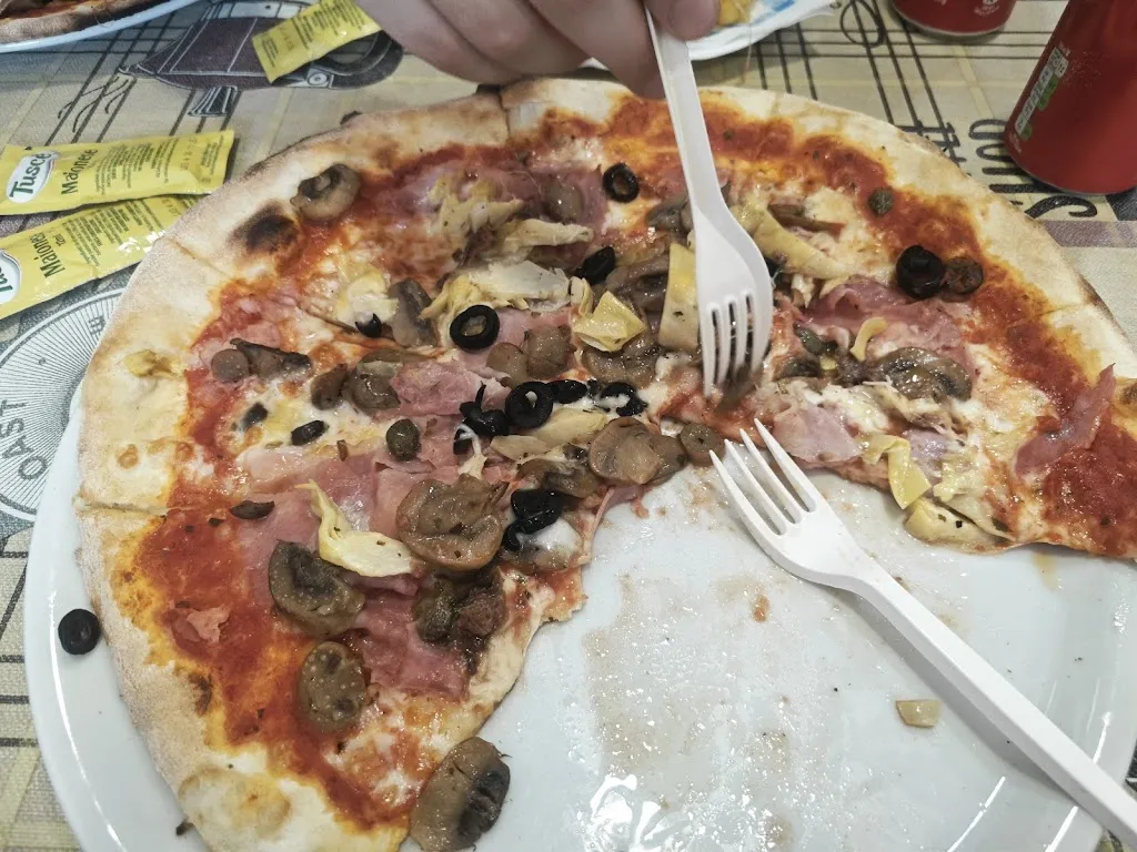 Izabela_Pizzeria D'asporto Regina...consegna a domicilio_Pontida_review