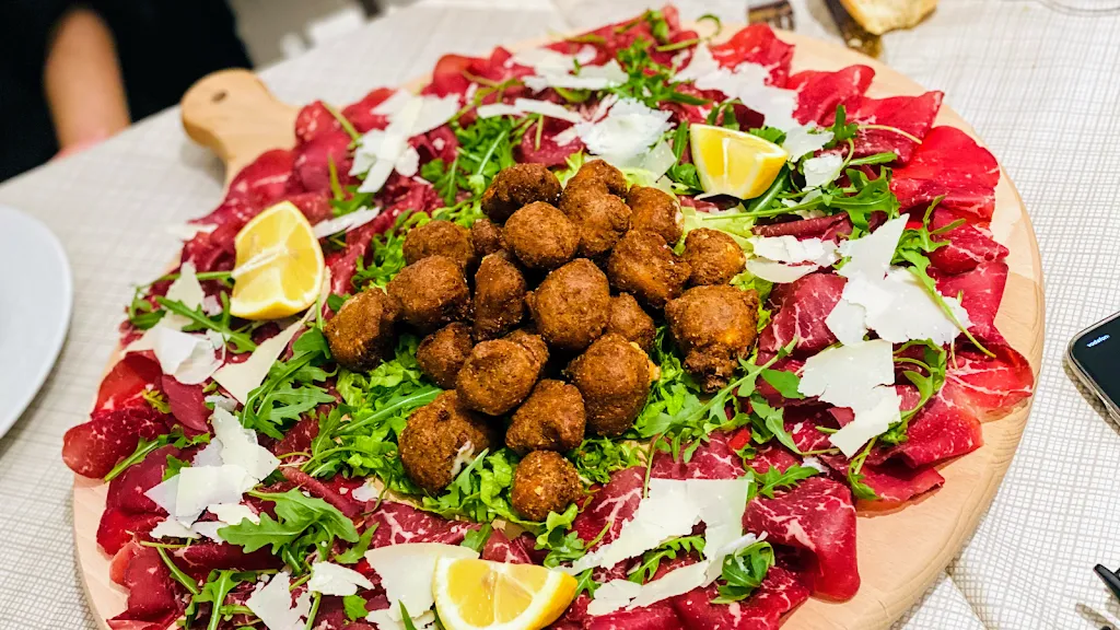 Ristorante pizzeria Sapori in centro Bar_Porlezza_slider_image_3