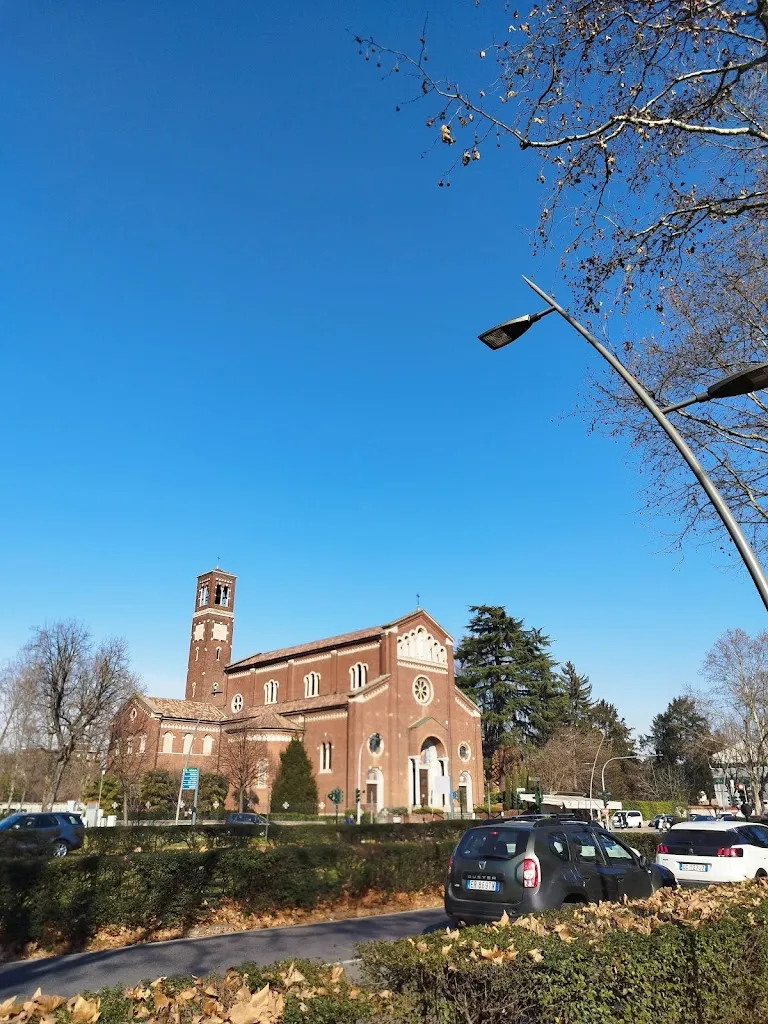 Bar della Piazza di Hu Jianjian_Portalbera_slider_image_3