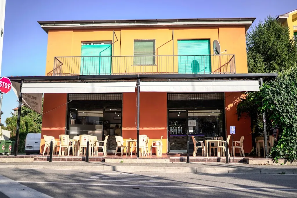 Trattoria Pizzeria Flora_Pozzuolo Martesana_slider_image_3