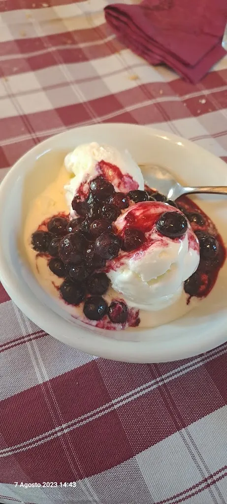 Elisa Galli_Ristoro Giabi_Premana_review