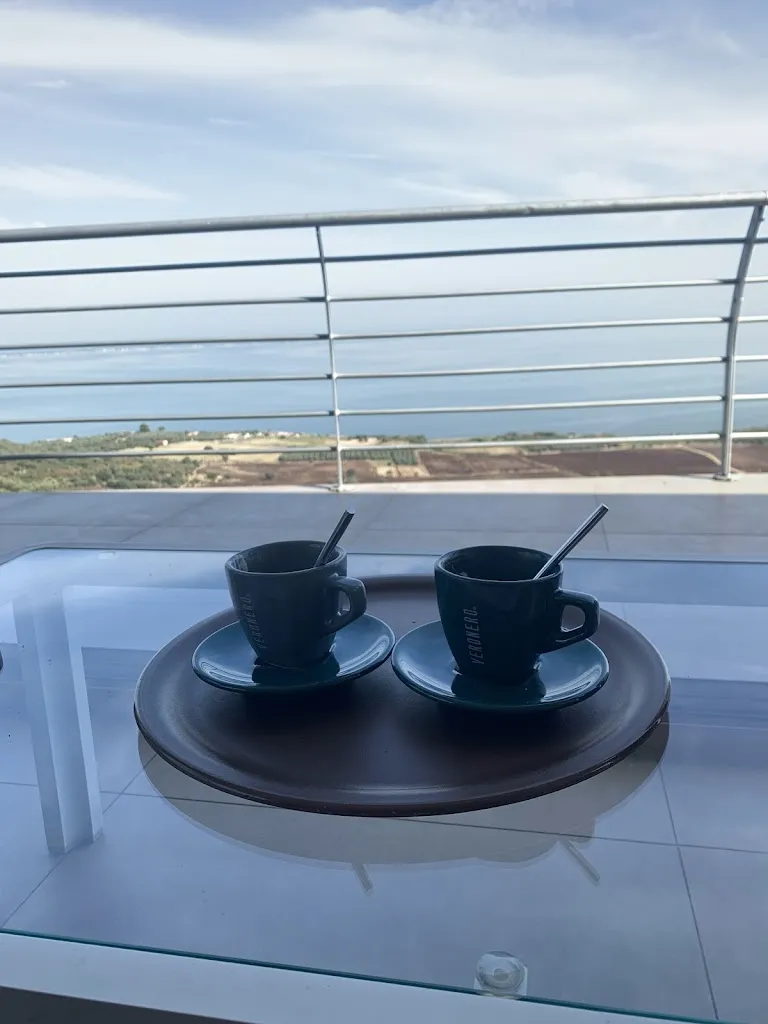 Hendra Sands_Leisure Break_Cagnano Varano_recensione