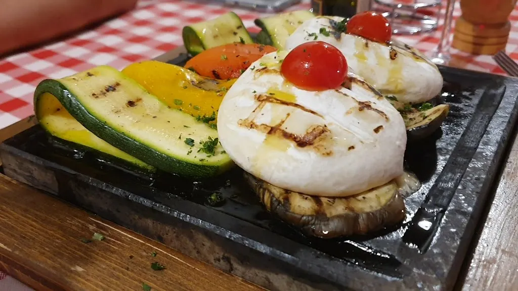 Trattoria Ristorante Panevino_Provaglio d'Iseo_slider_image_2