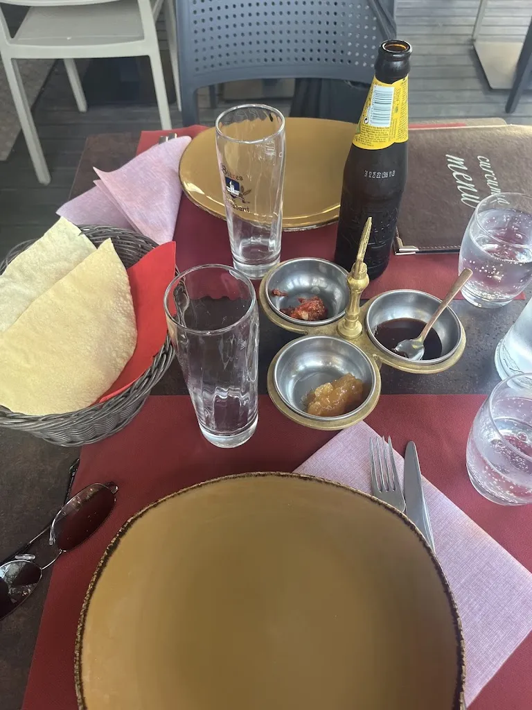 Jana Delovska_Curcuma_Provincia di Lecco_review