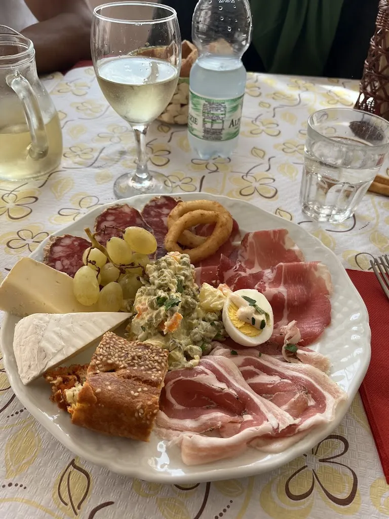 Antica Trattoria Del Ginepro_Pregola_slider_image_3