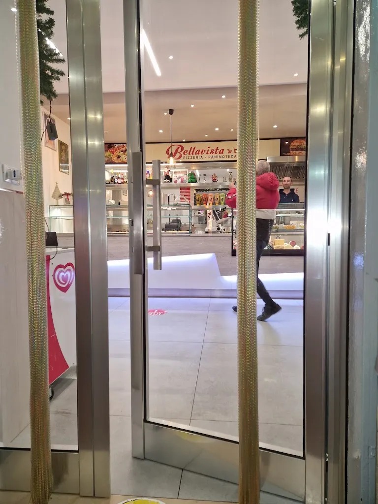 Lucia Della Salandra_Pizzeria Bellavista_Cagnano Varano_review