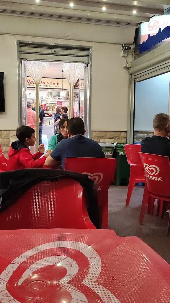 Laura Donadoni_Pizzeria Bellavista_Cagnano Varano_review