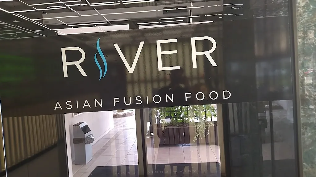 Afaq Jutt_Ristorante River Sushi_Puegnago sul Garda_review