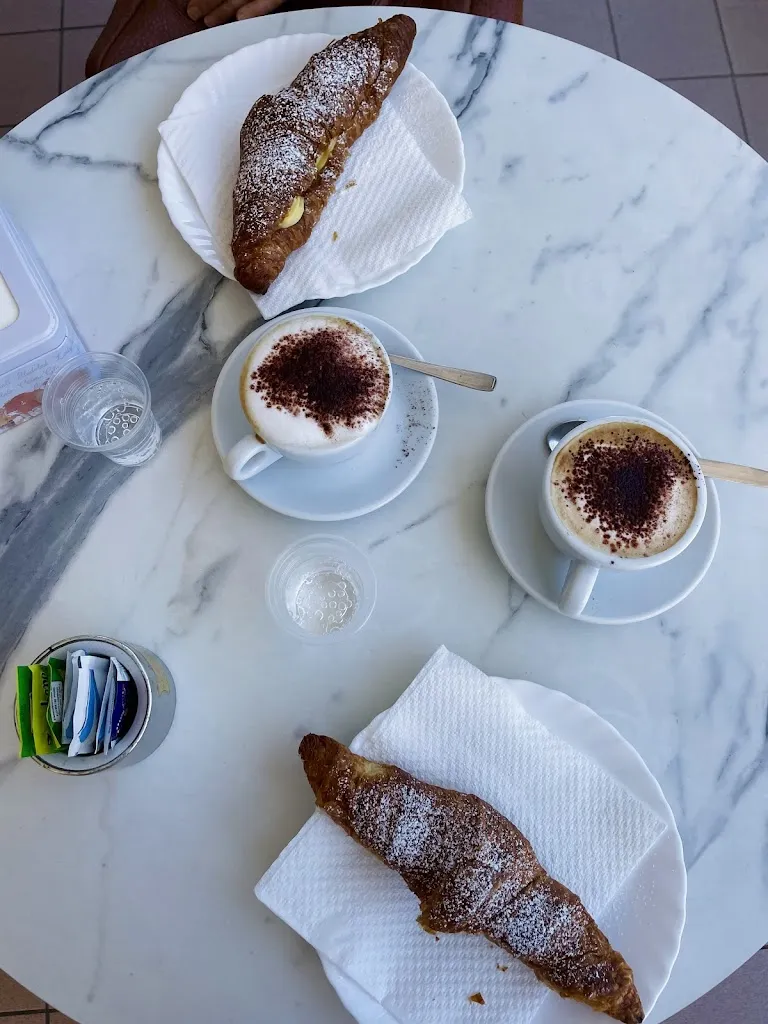 Angi's Guide_Bar Il tempio del dolce_Cagnano Varano_review