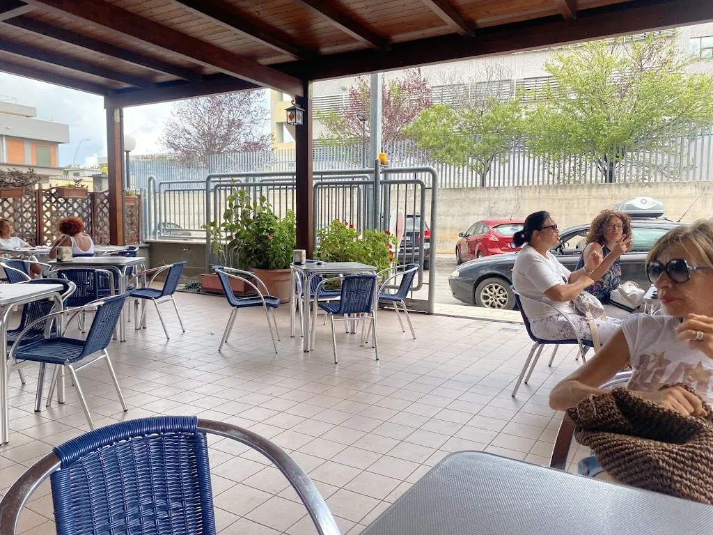 Bar Il tempio del dolce restaurant in Cagnano Varano