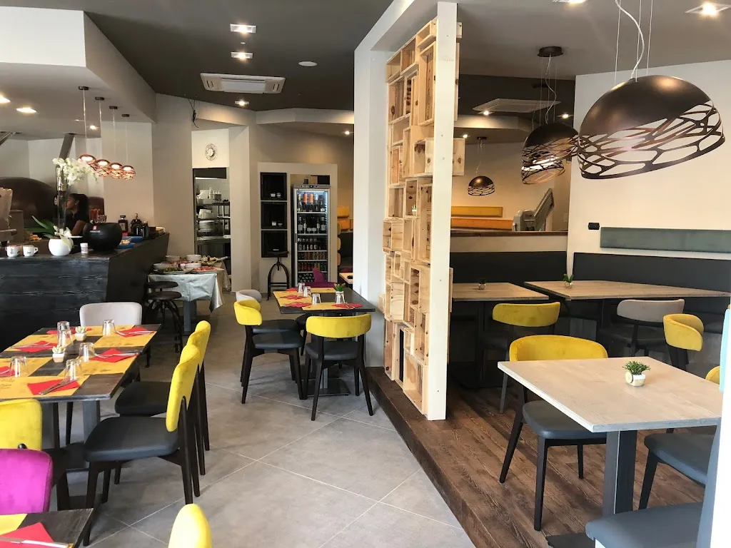 Ghiotto Pizza Ranica restaurant in Ranica