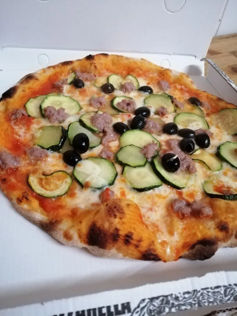 Menu_L'angolo Della Pizza di Turchetta Anna_Capistrello_image_7