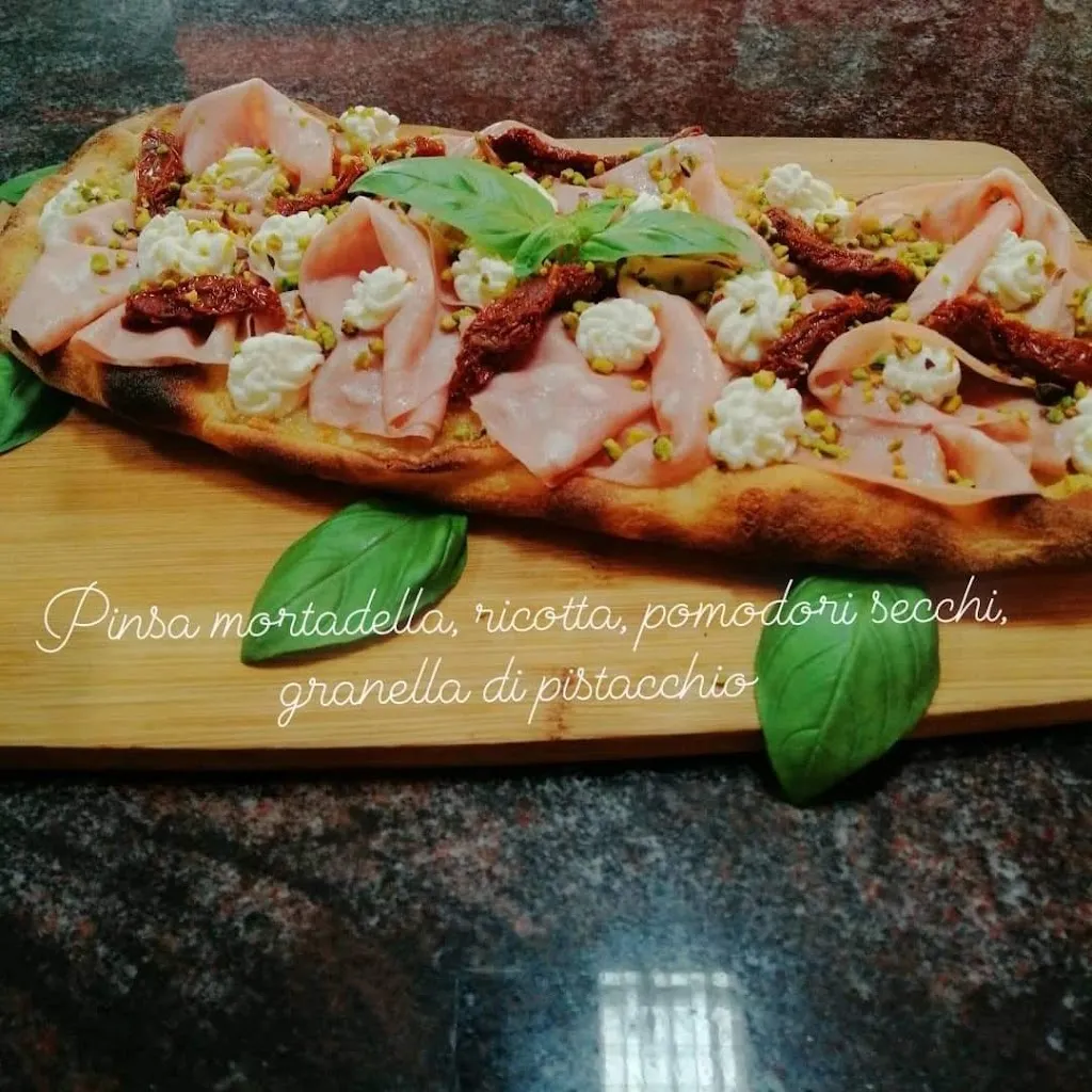 Menu_L'angolo Della Pizza di Turchetta Anna_Capistrello_image_9