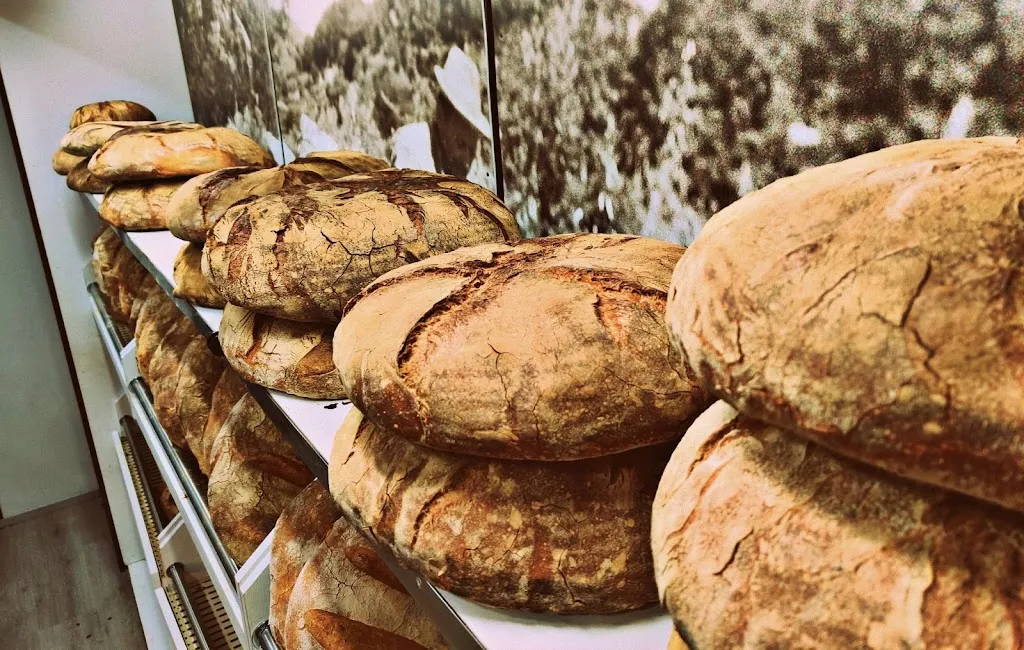 Pane Madre Di Fiore_Cagnano Varano_slider_image_2