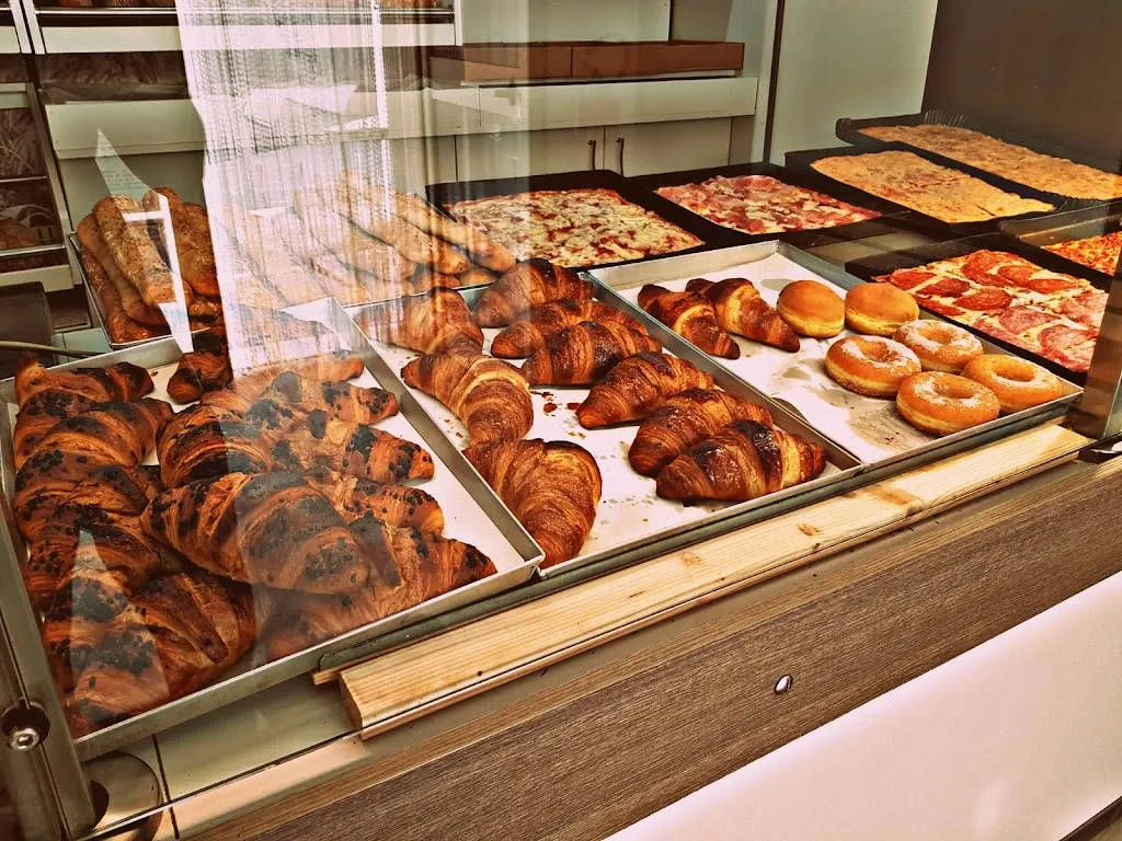 Pane Madre Di Fiore_Cagnano Varano_slider_image_3