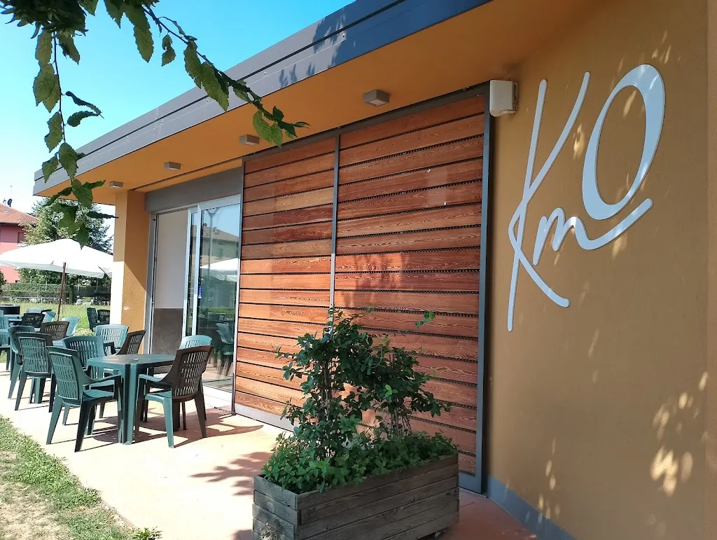 Bar Km0 parco conciliazione restaurant in Ranica