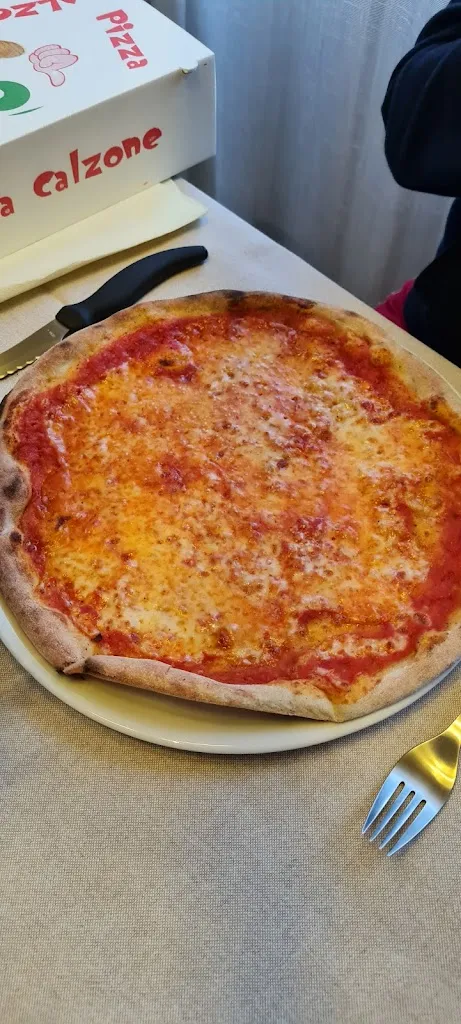 Menu_Pizzeria Lucky Star Guagenti Alessandro_Renate_image_6