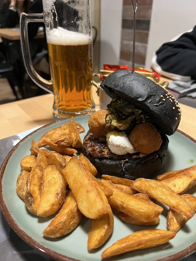 Alberto Dagna_Re Manzo Hamburgeria_Retorbido_review