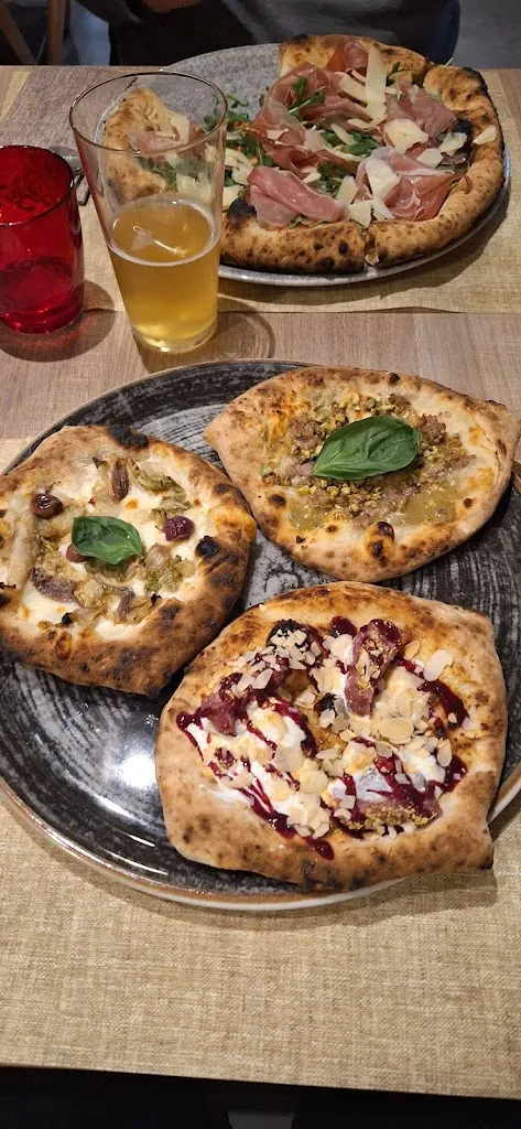 Sara Ferrari_Al Desco Pizzeria Gourmet_Retorbido_review