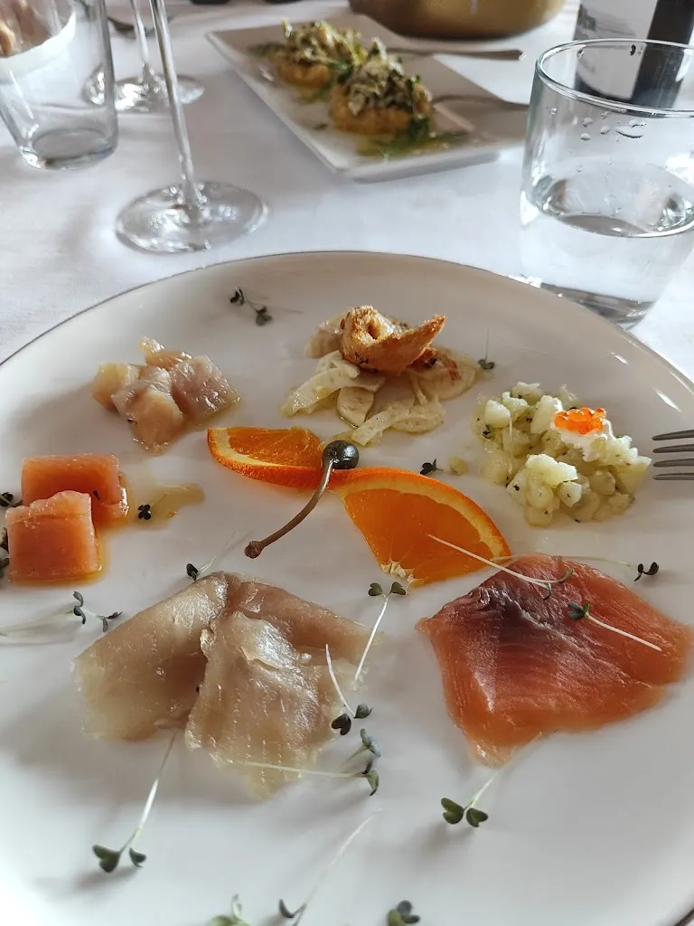 Ristorante Al Guelfo_Riva di Solto_slider_image_2