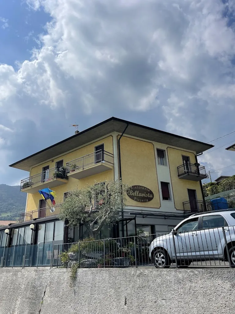 Marianna Zavedeeva_Ristorante Pizzeria Bellavista_Riva di Solto_recensione