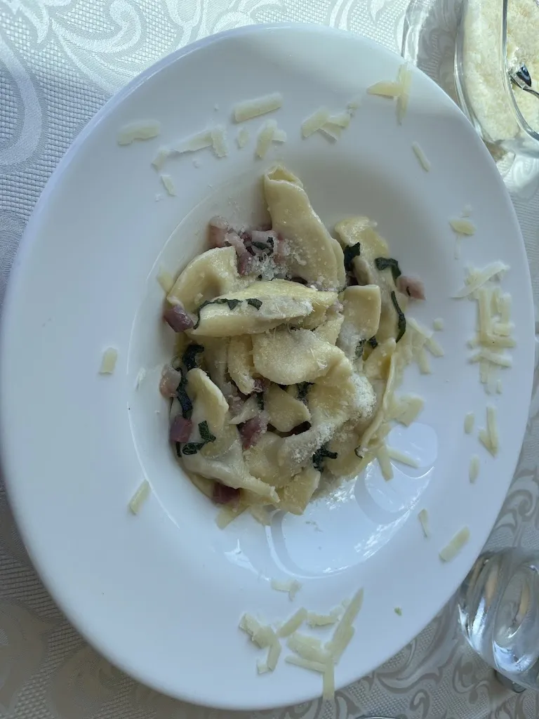 Kinga Nazwisko_Ristorante Pizzeria Bellavista_Riva di Solto_recensione