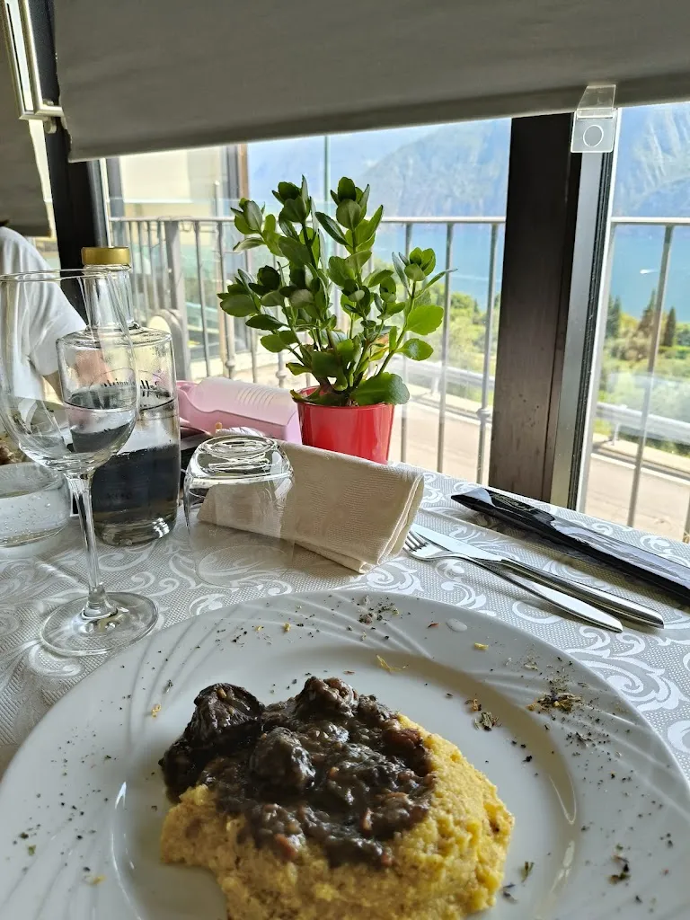 Ristorante Pizzeria Bellavista_Riva di Solto_slider_image_3