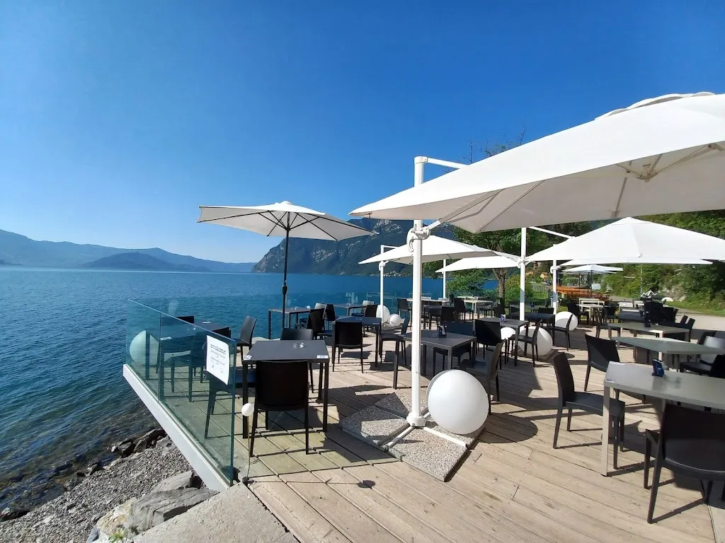 Chiosco Bogn Sunset Bar Restaurant Live Music restaurant in Riva di Solto