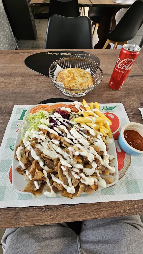 ZłodziejKilometrów_Turkish Pizzeria Kebap_Robbio_review