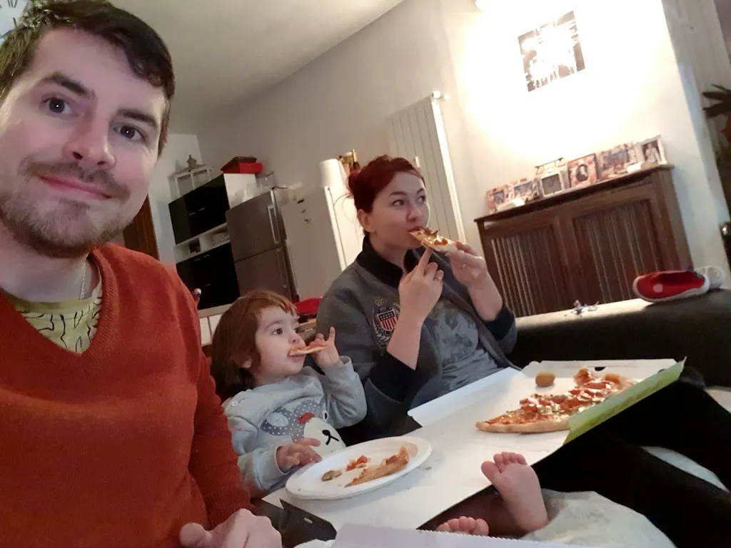 Sean Grace_Pizzeria Sole e Mare_Robbio_review