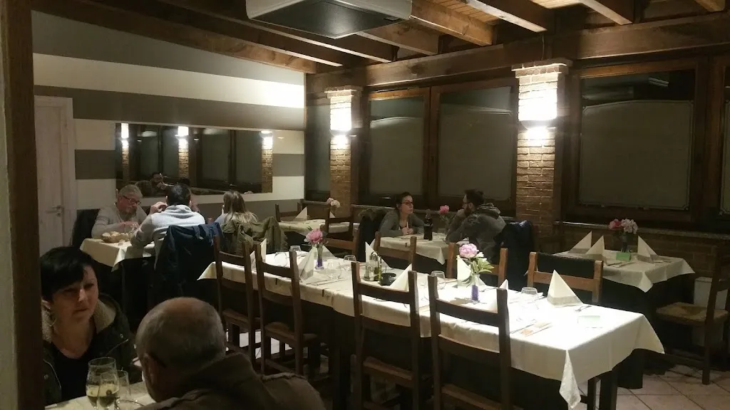 Ristorante Pizzeria Casetta Verde restaurant in Rivolta d'Adda