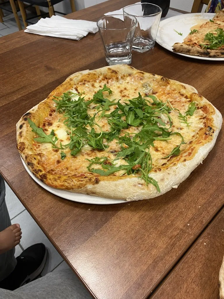 L'Azienda Pizzeria restaurant in Rivolta d'Adda