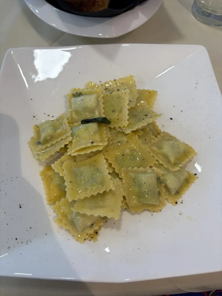 Anette Laura Bailey_Ristorante Why Not_Rogolo_Bewertung