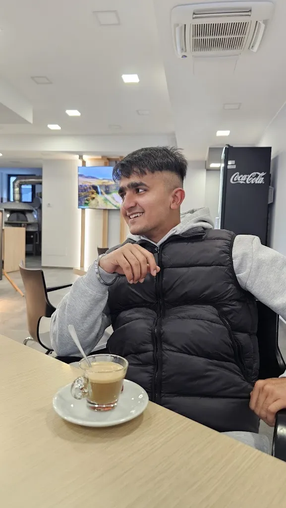 Bashir Muhammad Saleh_Ristorante Why Not_Rogolo_Bewertung