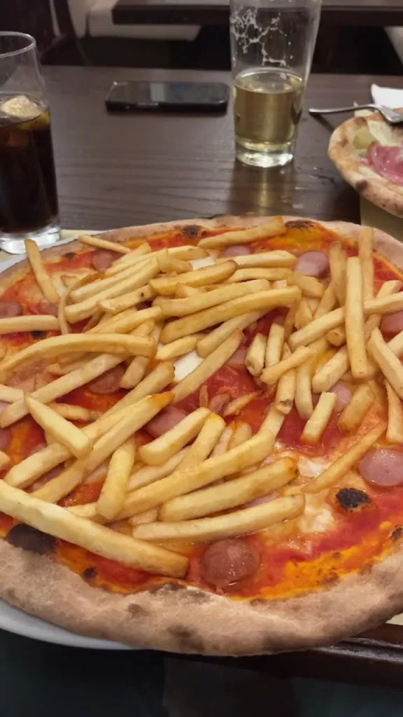 Crown's Pub_Rogolo_slider_image_2