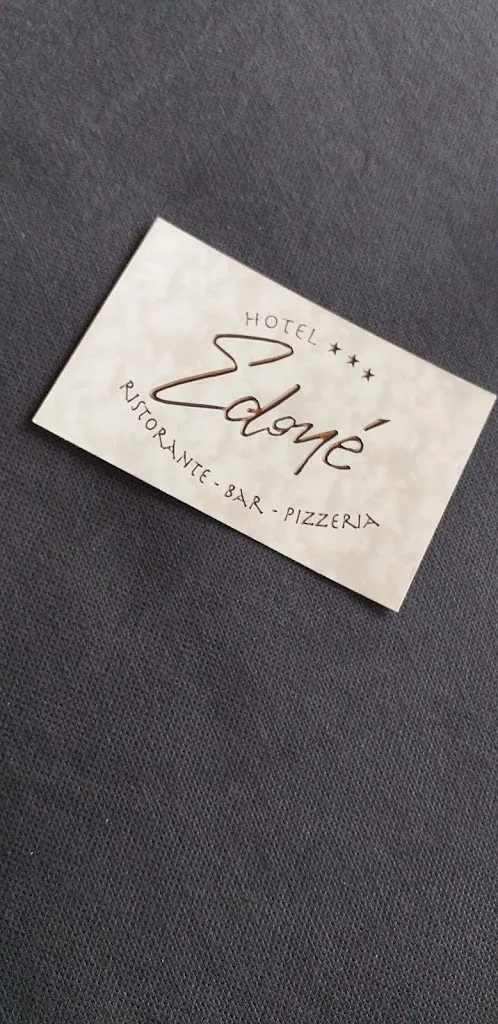 Paul Millbank_Hotel Edonè 2_Roè Volciano_review