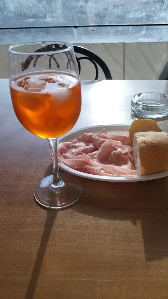 Oscar Helm_Be Girolamo Magasin De Vin_Roè Volciano_review