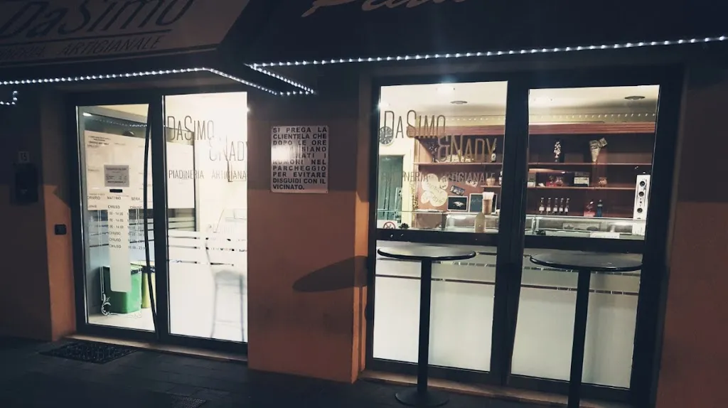 Piadineria da "Simo & Nady " Di Kustudic Nadja restaurant in Roè Volciano