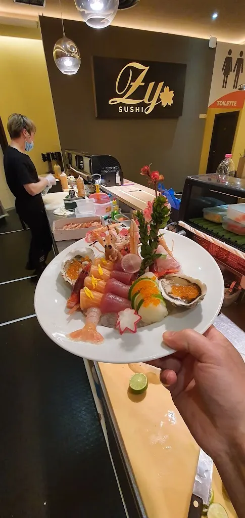 SUSHI ZY RISTORANTE GIAPPONESE GRIGLIA CINESE_Rogno_slider_image_3