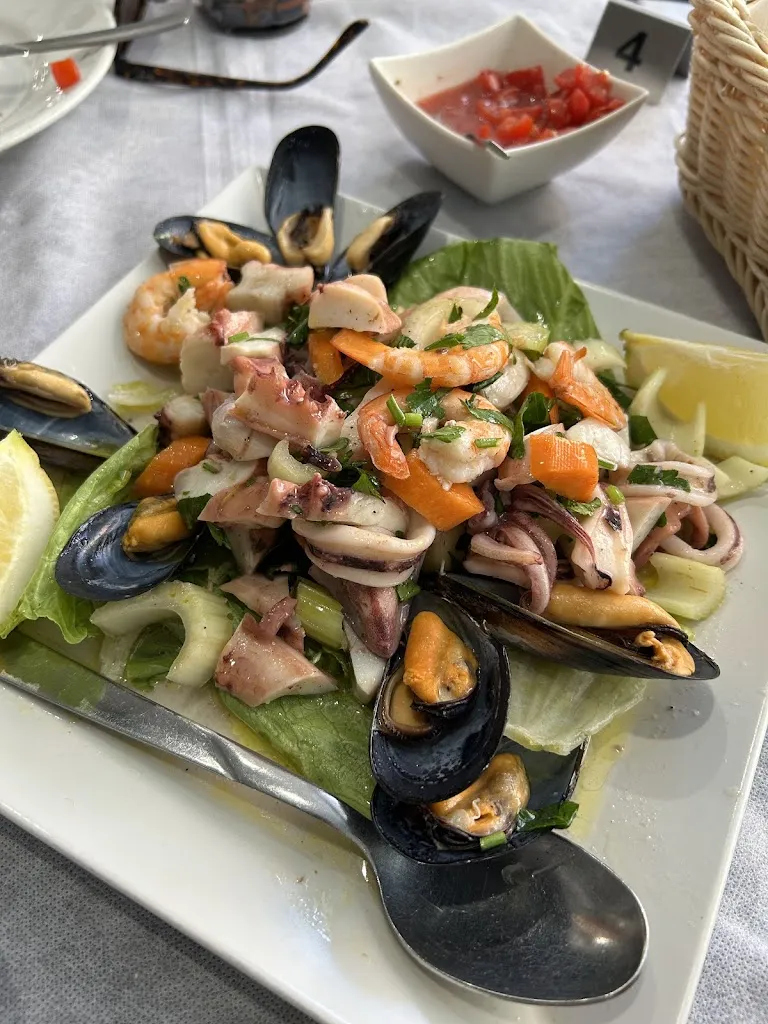 Wilfred Bullock_La Cantina ti l'Artisti_Brindisi_review