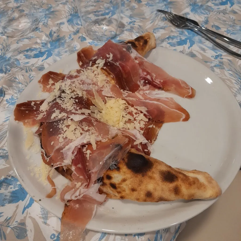 Cinzia Brandis_Le Betulle Pizza Restaurant_Rogno_review