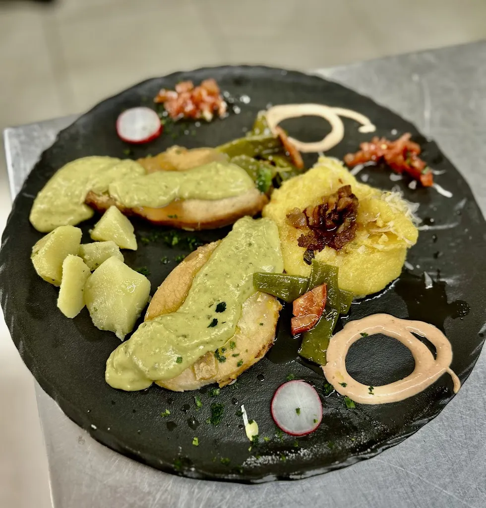 ROGNO BEACH_Rogno_slider_image_1