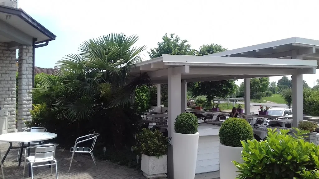 Nonna Dina Bar Ristorante Pizzeria_Romanengo_slider_image_1