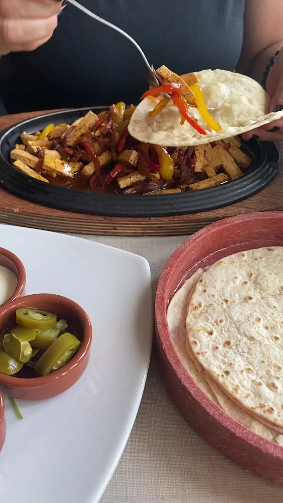 Tourlé LaPizzeria e ilGrill Buccinasco_Romano Banco_slider_image_2