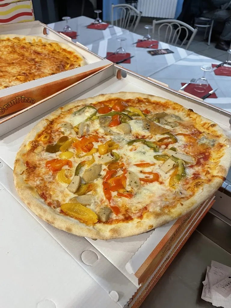 PIZZERIA BAR ROMA 3_Roncaro_slider_image_3