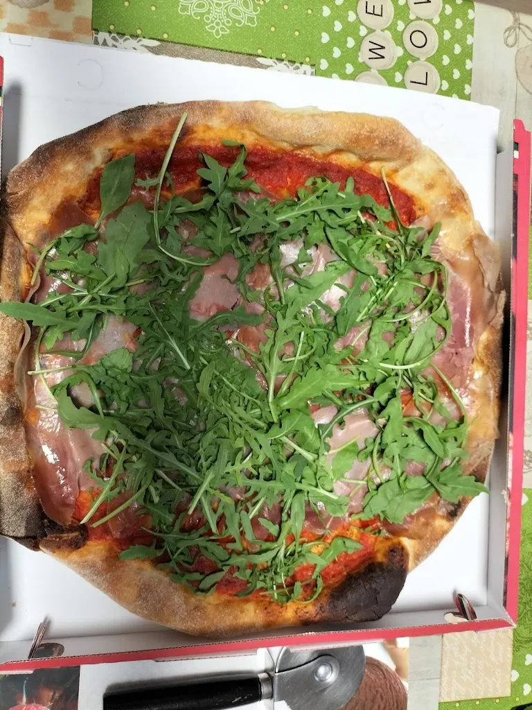 Ele Nora_Pizzeria da Martino_Roncoferraro_recensione