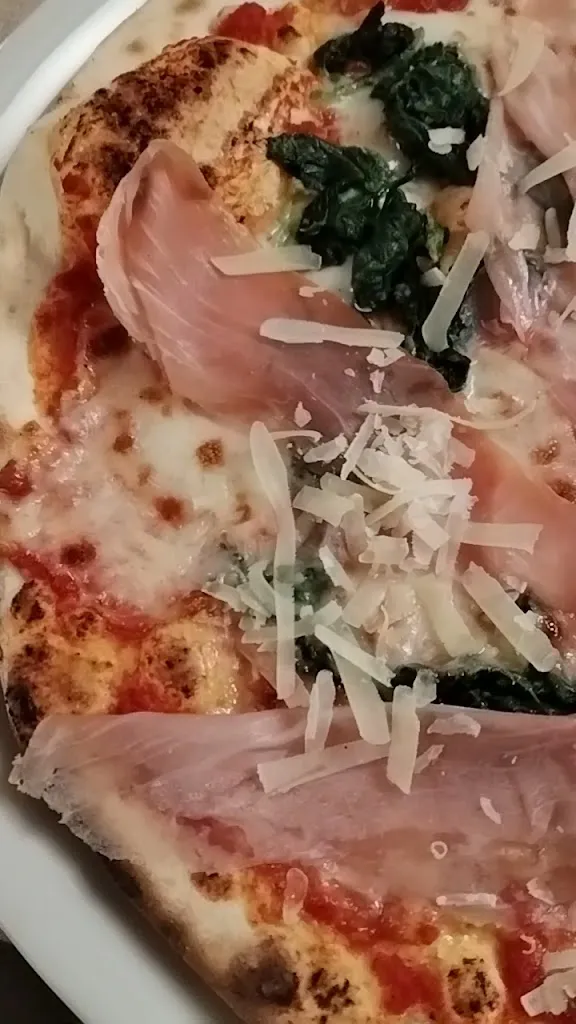 Ristorante Pizzeria Pina_Rota d'Imagna_slider_image_2