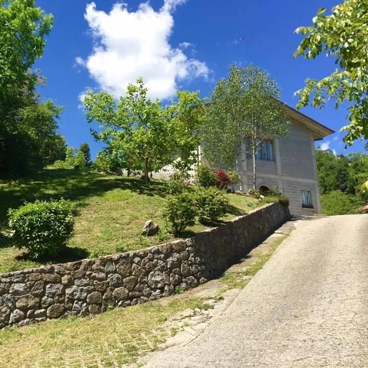 Agriturismo Linda restaurant in Rota d'Imagna