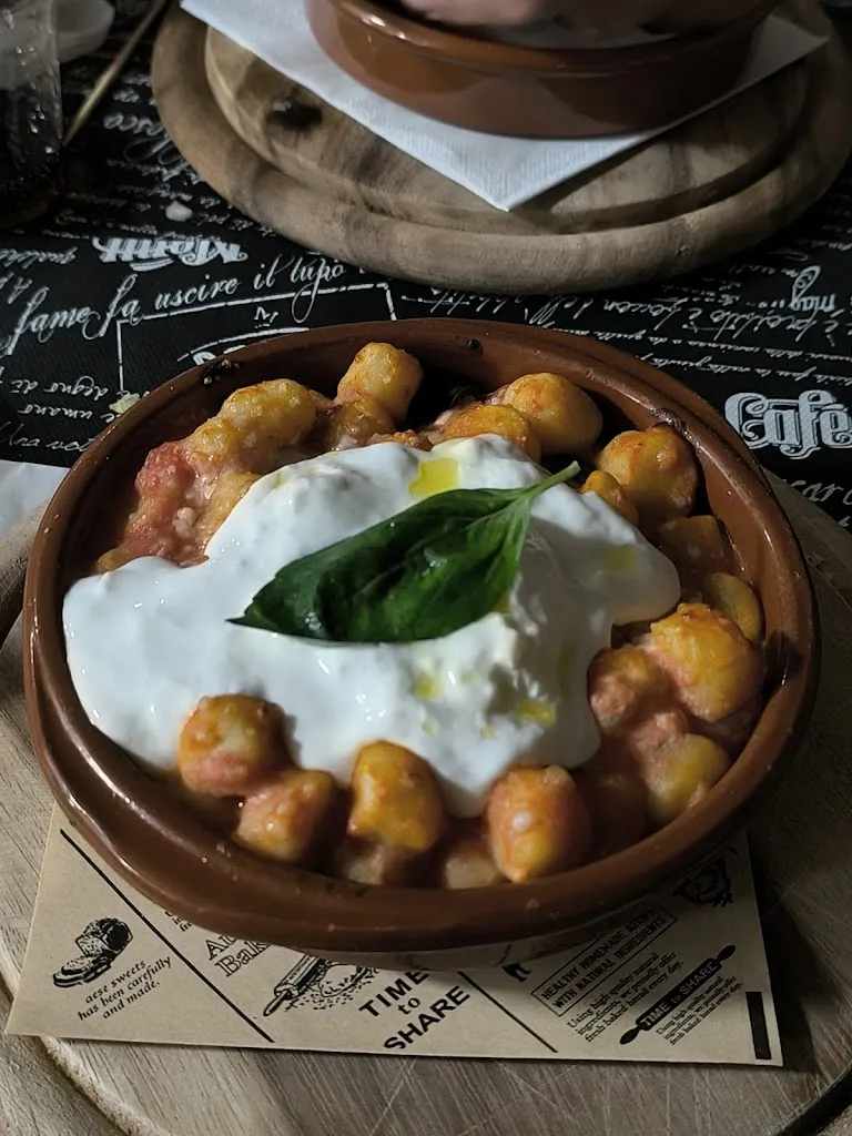 Il Pirata - Trattoria_Rosate_slider_image_3